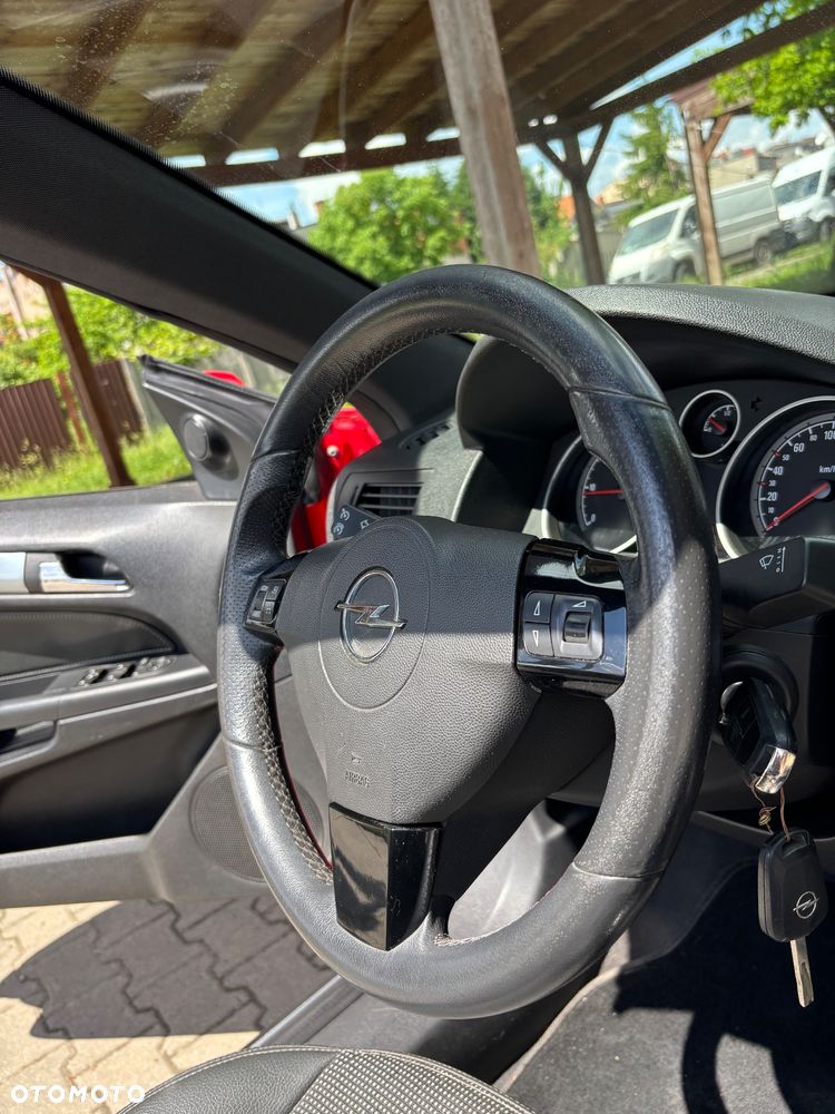 Opel Astra 1.9 CDTI DPF Sport - 25