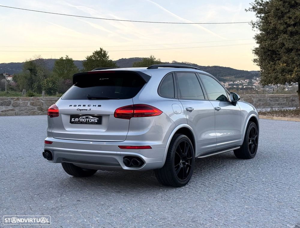 Porsche Cayenne S Platinum Edition - 5