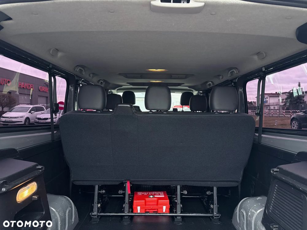 Opel Vivaro L2H1 2,9t Elegance - 19