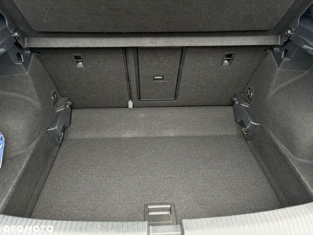 Volkswagen T-Roc 1.5 TSI R-Line DSG - 29