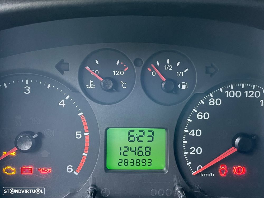 Ford Transit - 12
