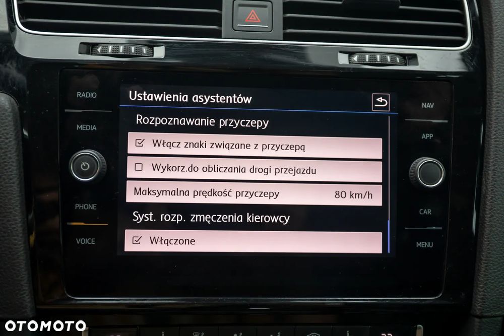 Volkswagen Golf Variant 2.0 TDI SCR DSG Highline - 35