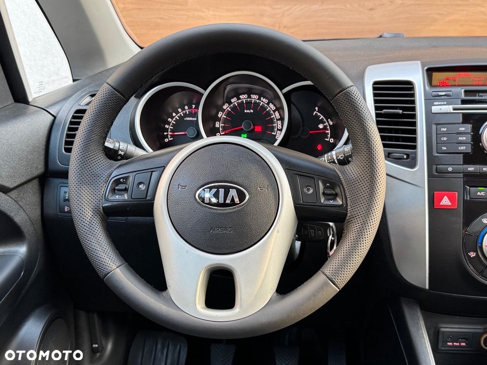 Kia Venga 1.4 M - 24