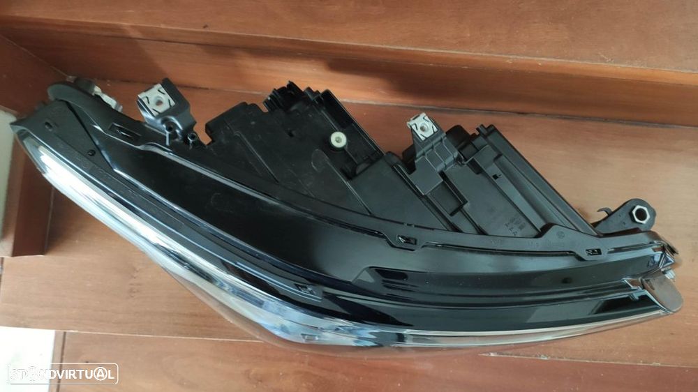 farol direito full Led Golf 8 - 6