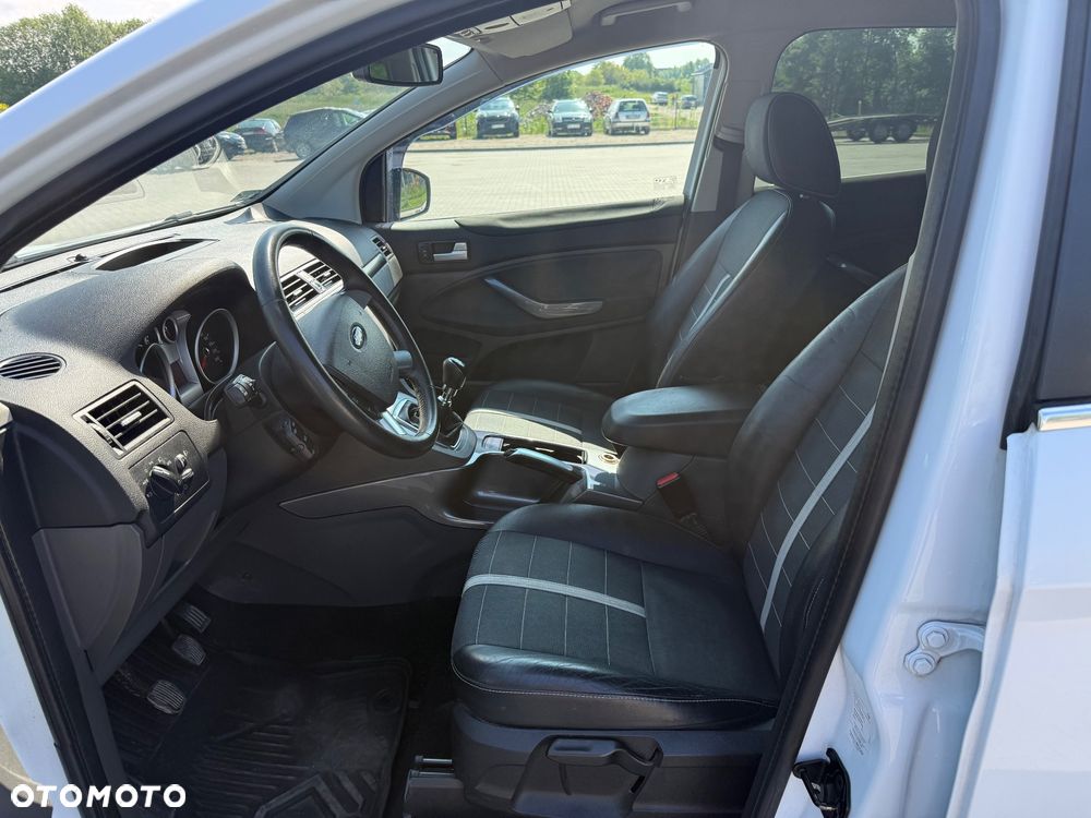 Ford Kuga 2.0 TDCi 4x4 Individual - 21