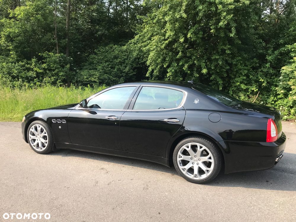 Maserati Quattroporte - 4