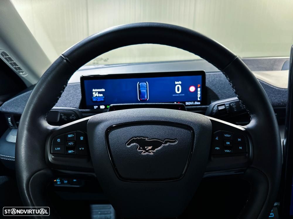 Ford Mustang Mach-E 75.7 kWh Base - 41