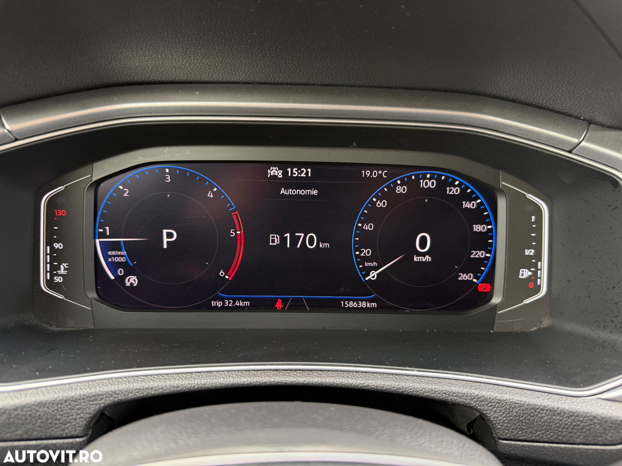 Volkswagen T-ROC 2.0 TDI SCR DSG ACTIVE - 9