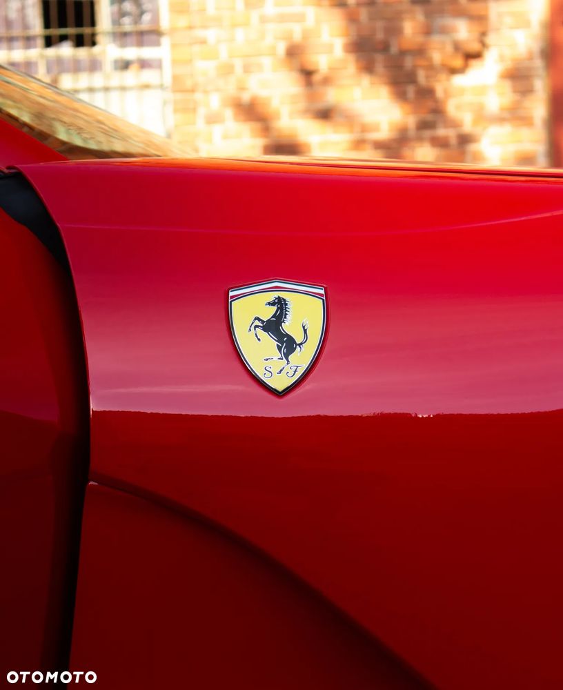 Ferrari 812 Superfast - 28