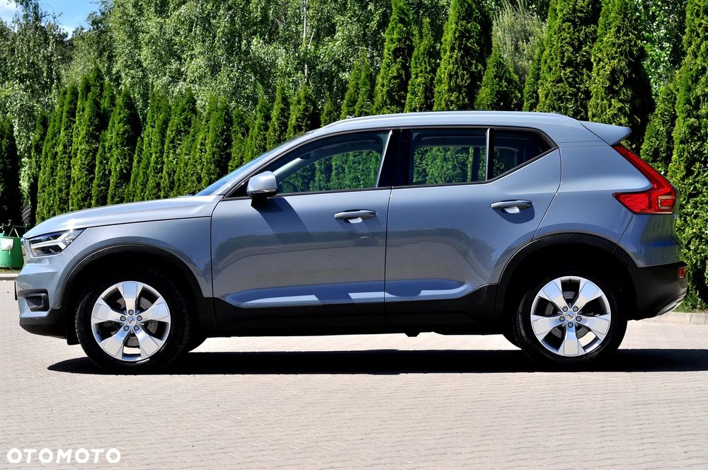 Volvo XC 40 T4 Geartronic Momentum Pro - 8