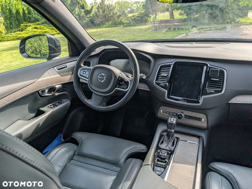 Volvo XC 90 - 12