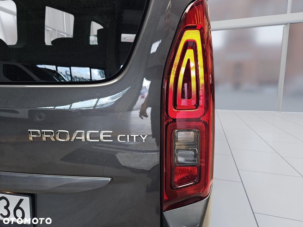 Toyota Proace City Verso Long 1.5 D-4D Business - 17