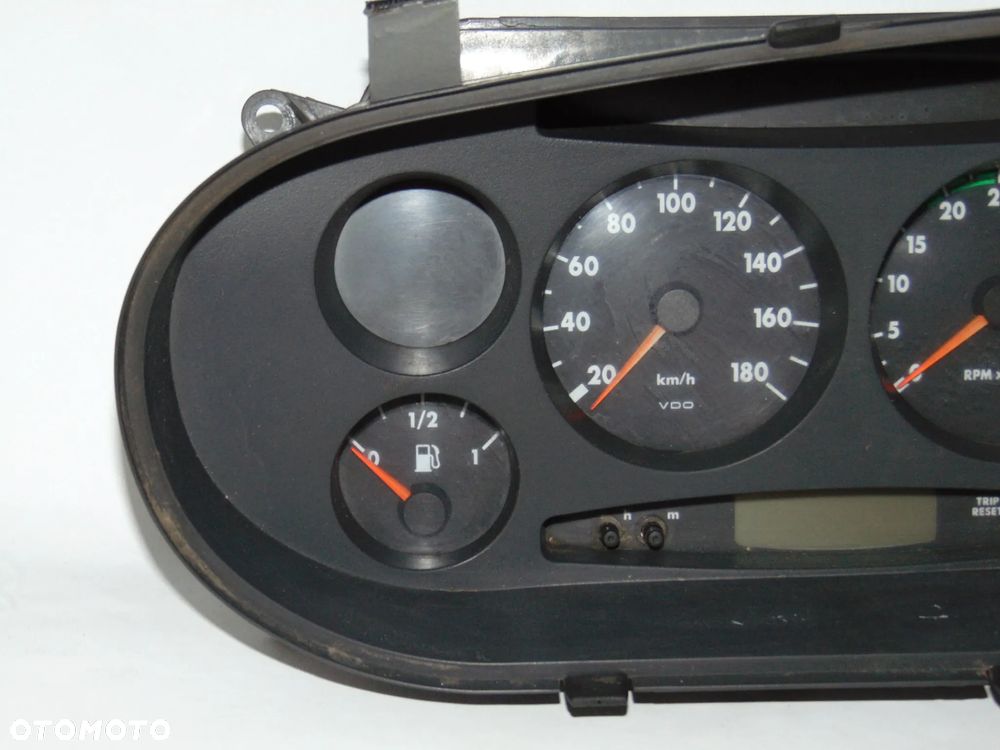 EUROPA licznik zegary 504008190 Iveco Daily 3 III 2.8 diesel 99-06r - 2