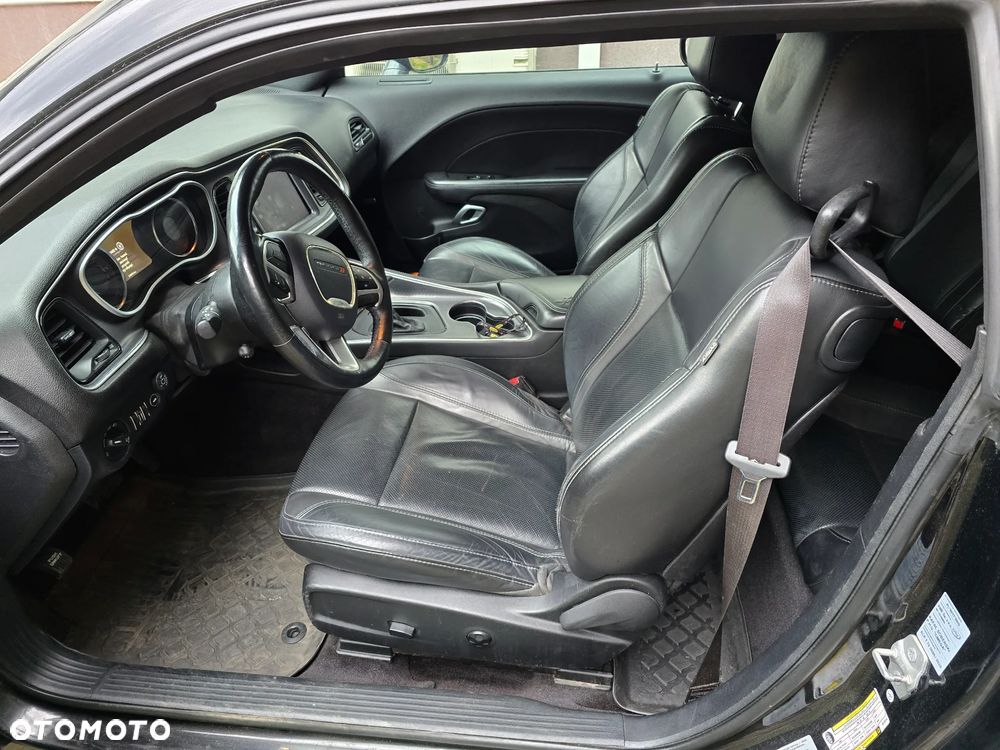 Dodge Challenger 3.6 SXT Plus - 16