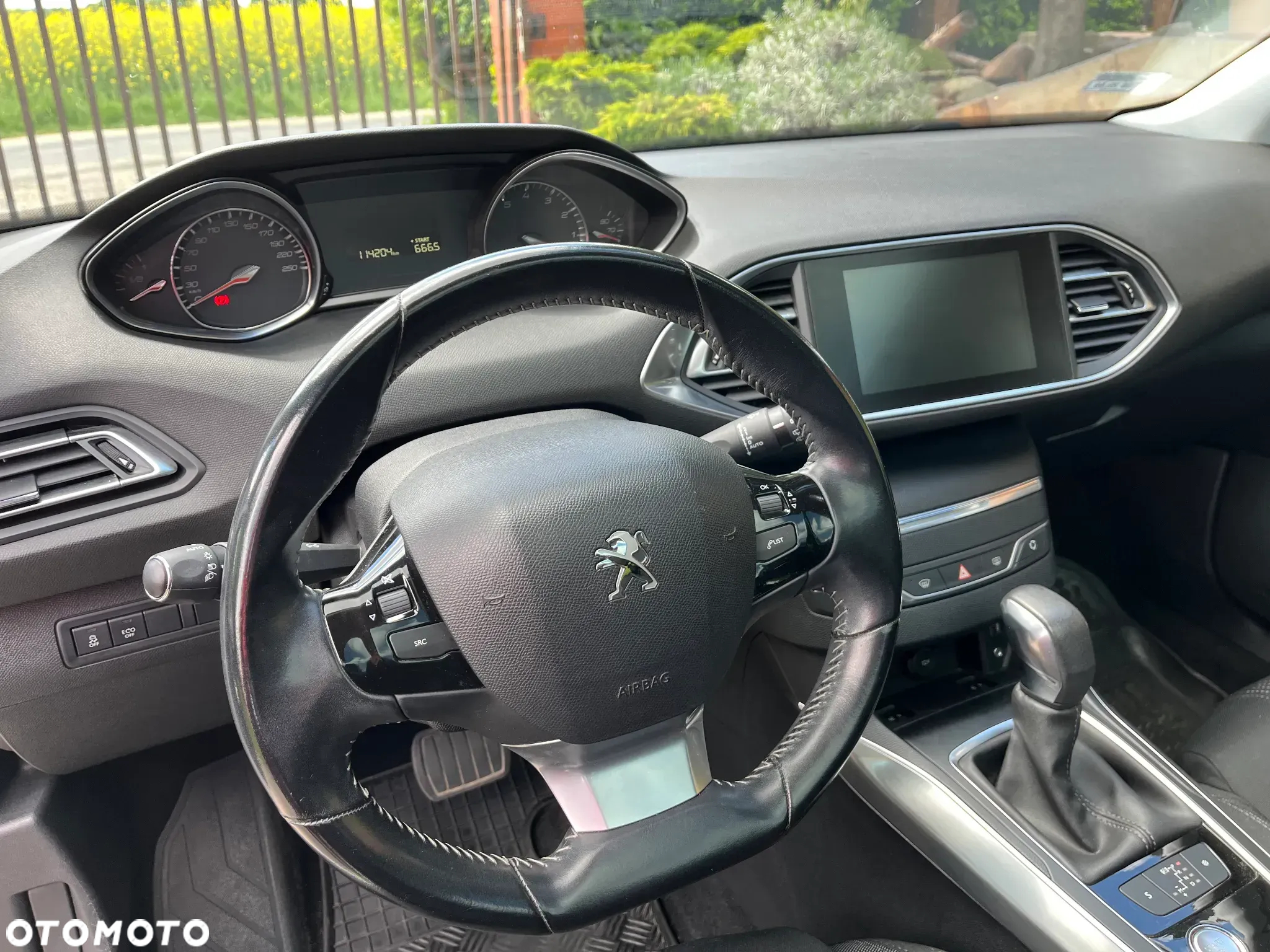 Peugeot 308 1.2 PureTech Allure S&S - 9