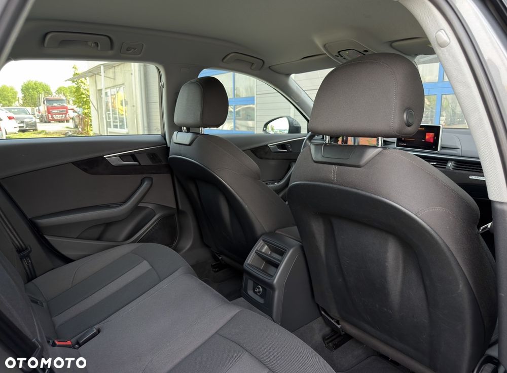 Audi A4 Avant 2.0 TDI S tronic quattro sport - 37