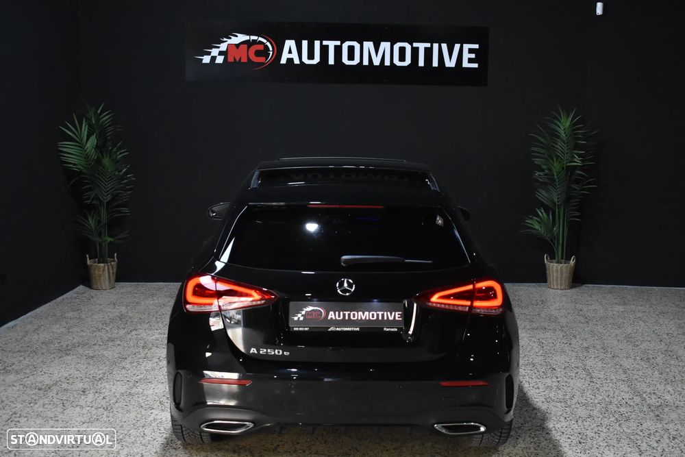Mercedes-Benz A 250 e 8G-DCT AMG Line - 6