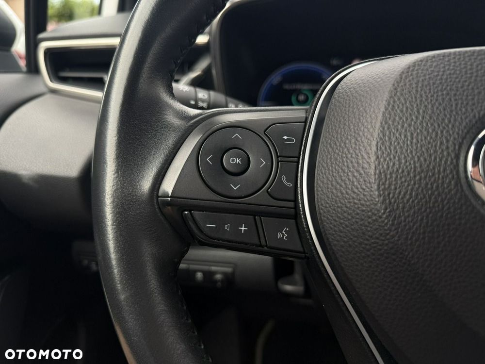 Toyota Corolla 1.8 Hybrid Executive - 18