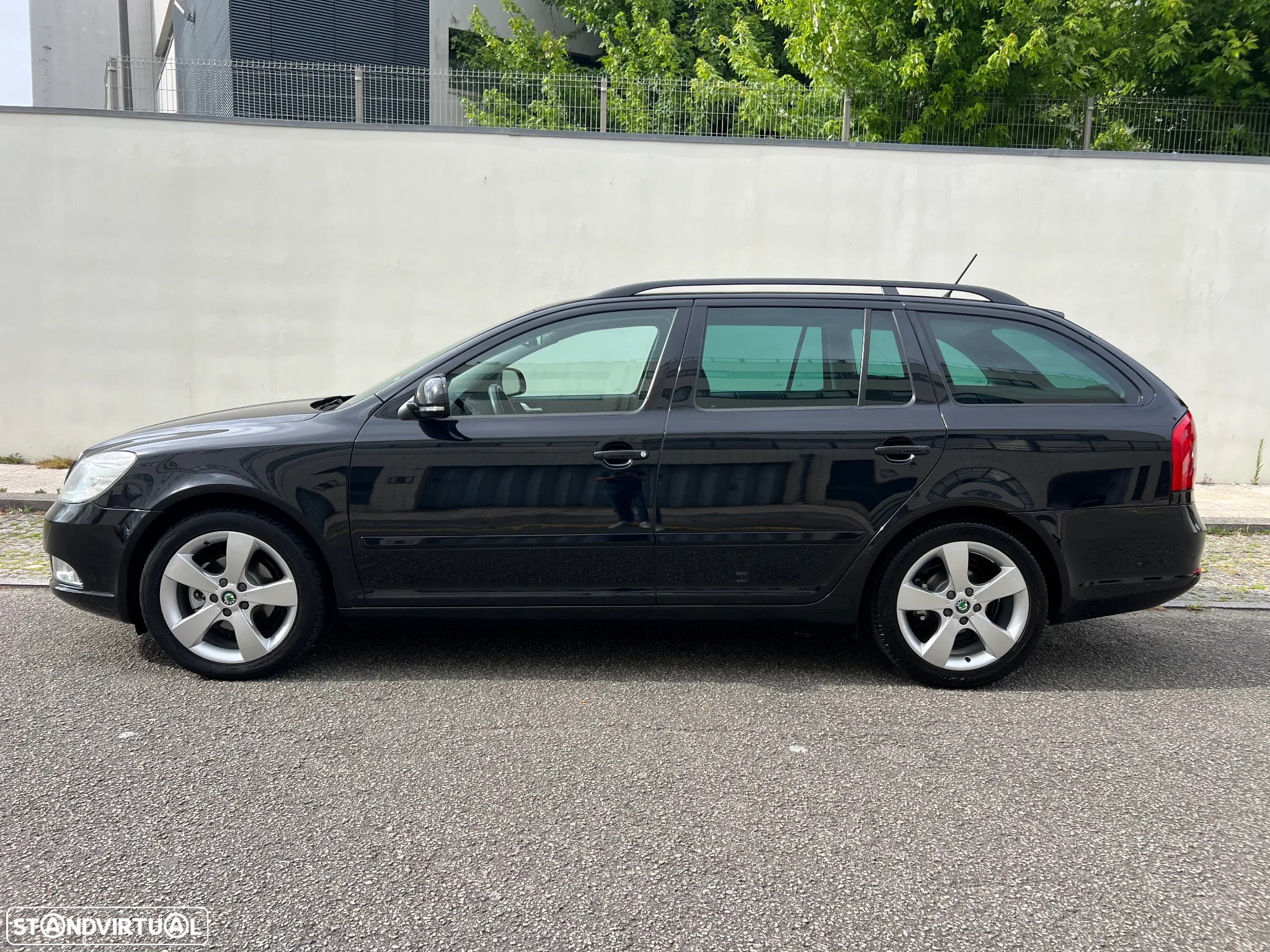 Skoda Octavia Break 1.6 TDi Sportline Pack - 8
