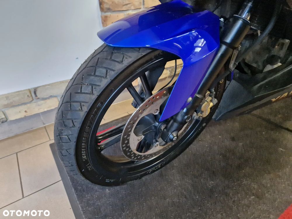 Yamaha YZF - 18