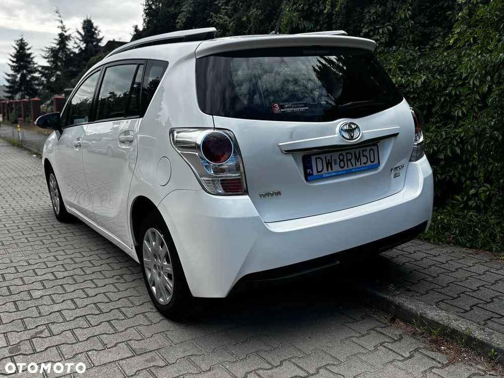 Toyota Verso 1.6 D-4D Active - 16