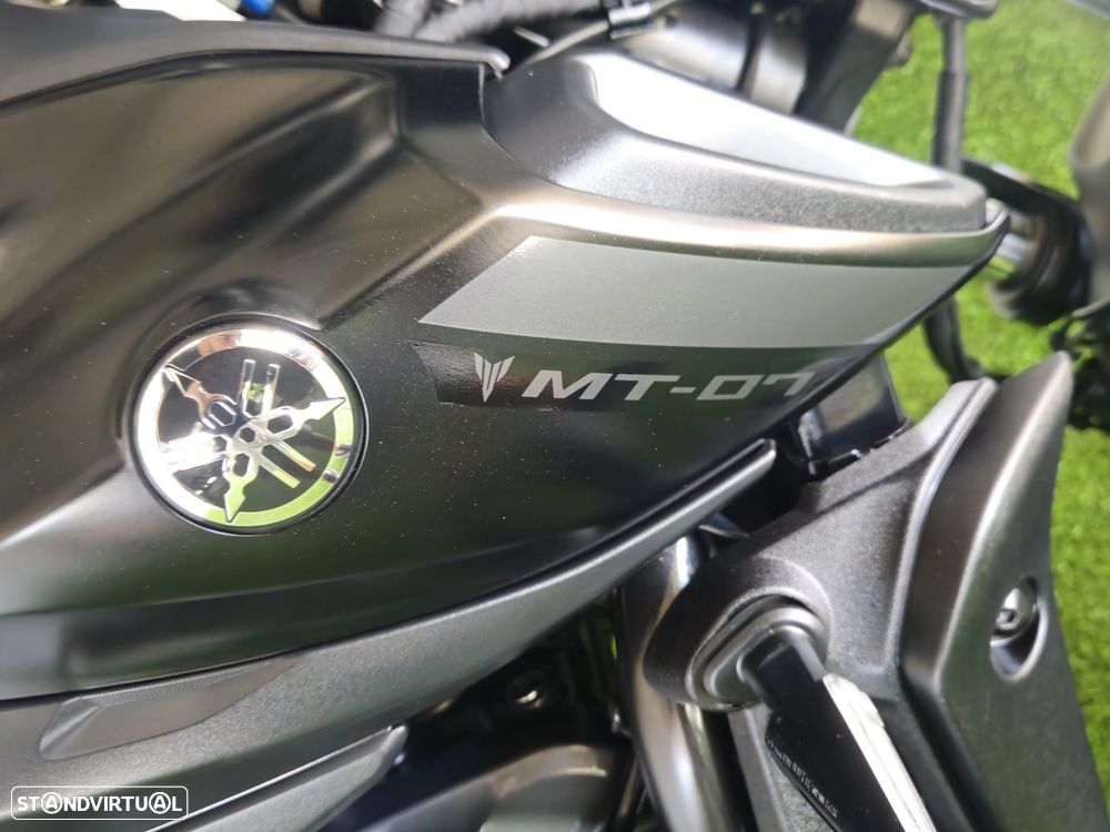 Yamaha MT-07 - 11