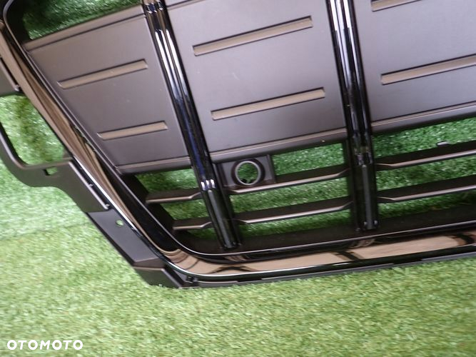 AUDI A4 B9 ALLROAD LIFT 19- atrapa grill 8W0853651DP - 5