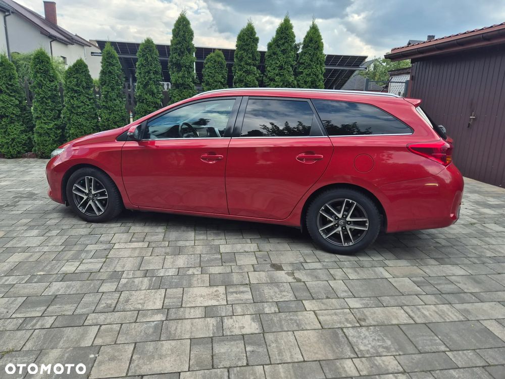 Toyota Auris - 4