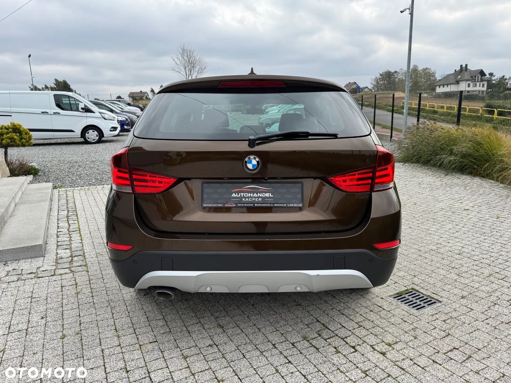 BMW X1 sDrive18d xLine - 10