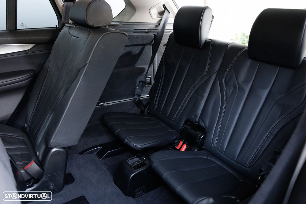 BMW X5 25 d sDrive Comfort 7L - 12