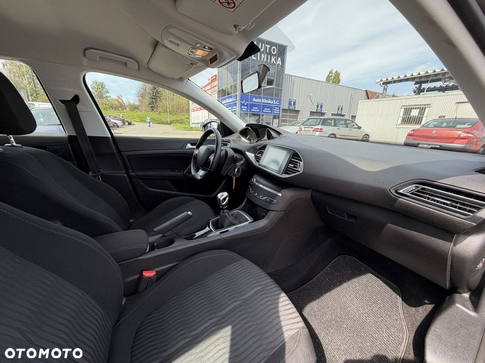 Peugeot 308 - 5