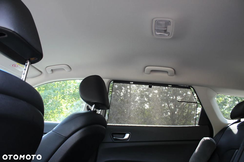 Kia Optima 2.0 L - 16