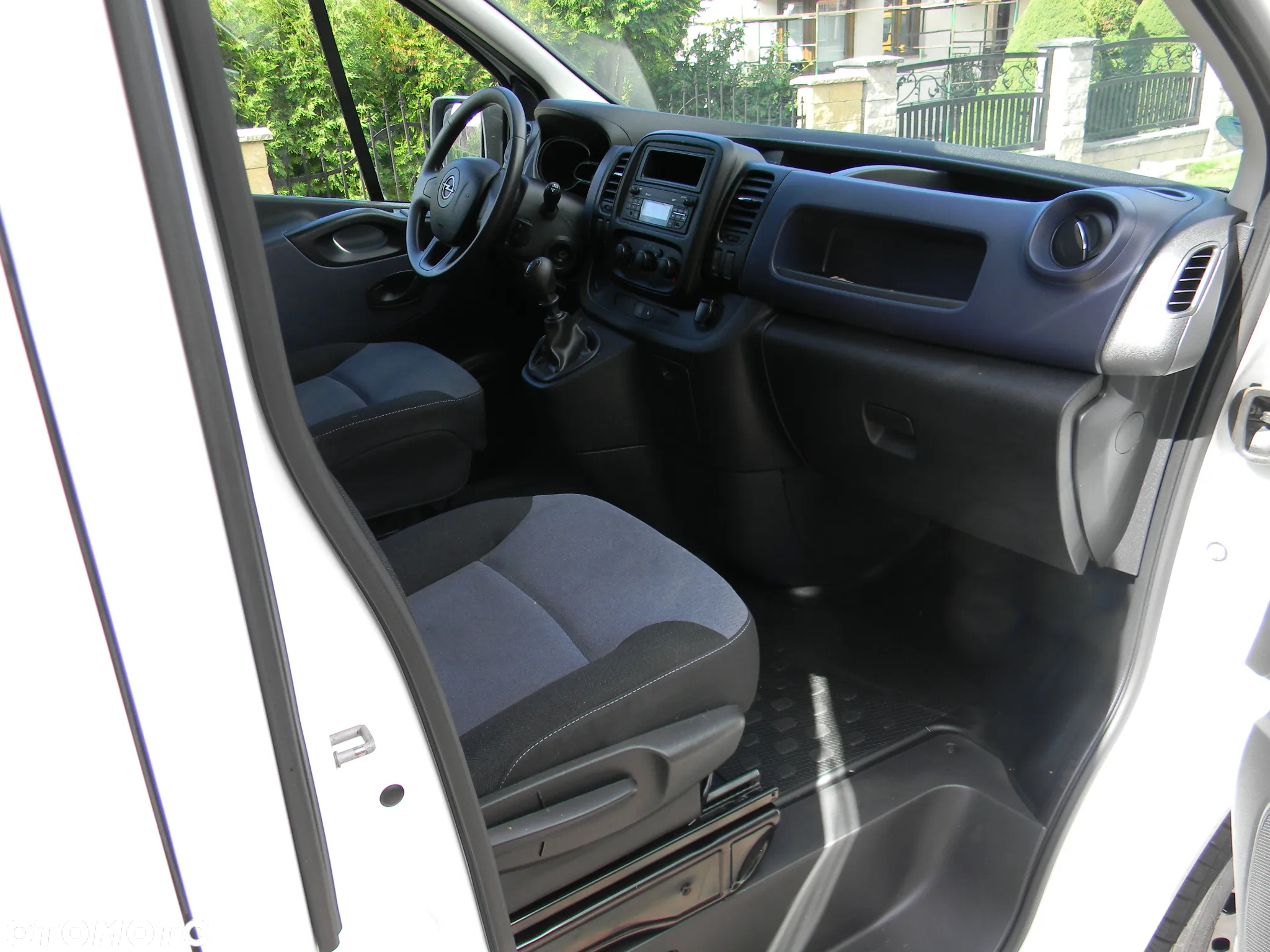Opel Vivaro - 26