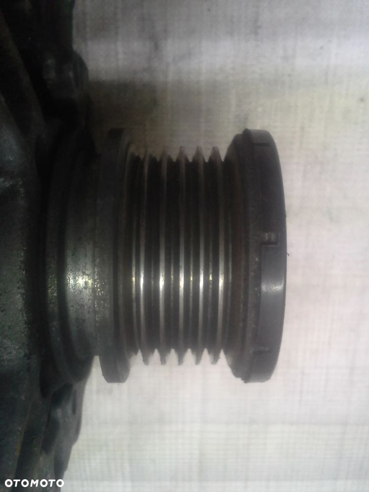 Audi A4 B8 2.0 TDi 143KM CAG CAGA alternator Bosch 140A 03G903016E  0124525114 - 4
