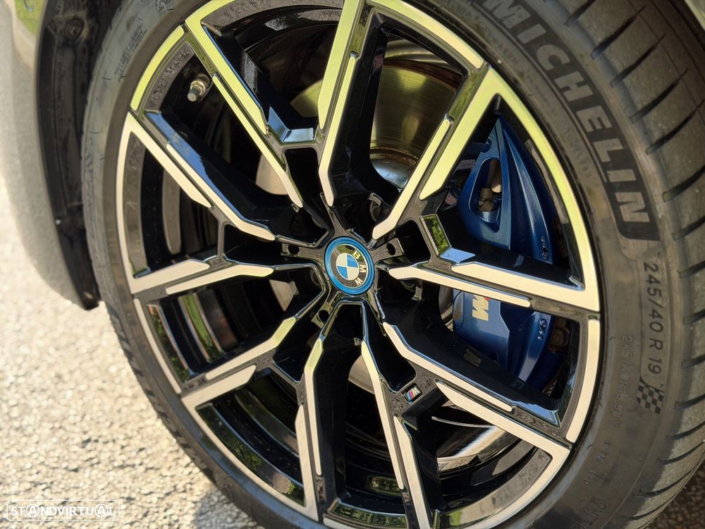 BMW i4 eDrive40 Pack Desportivo M Pro - 36
