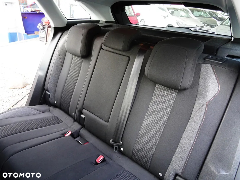 Peugeot 3008 1.5 BlueHDi Active S&S - 17