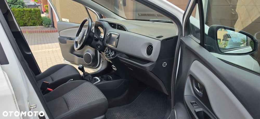 Toyota Yaris 1.33 Active EU6 - 6