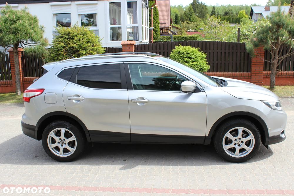 Nissan Qashqai 1.6 DCi Xtronic TEKNA - 5