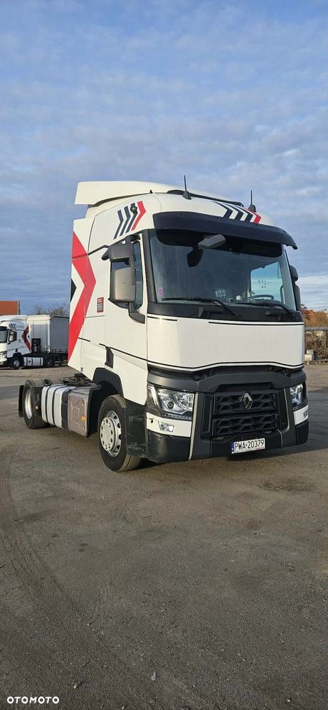 Renault Gama T-460 - 12