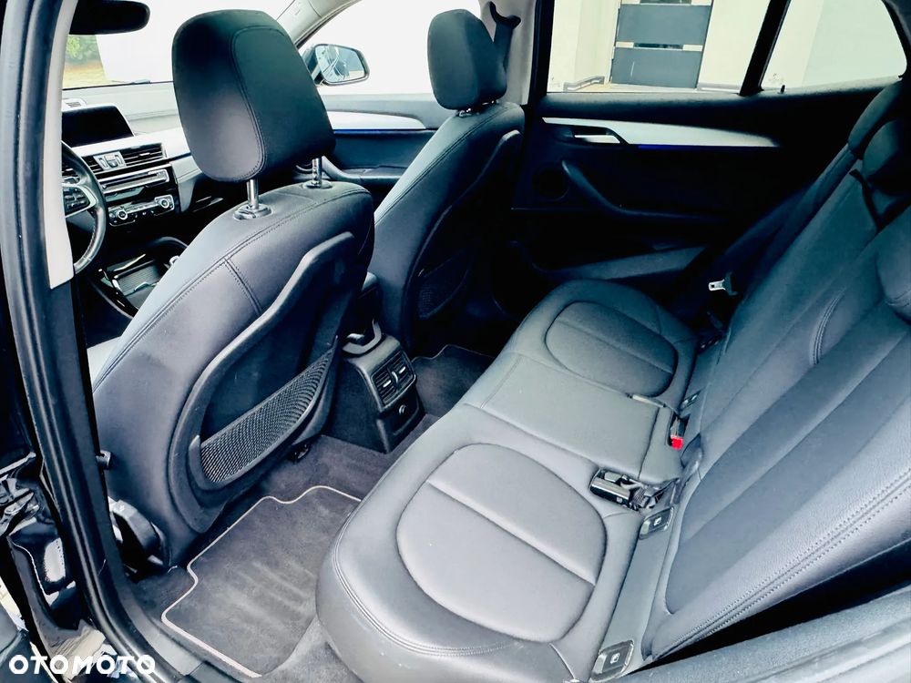BMW X2 sDrive18d Business Edition sport - 20