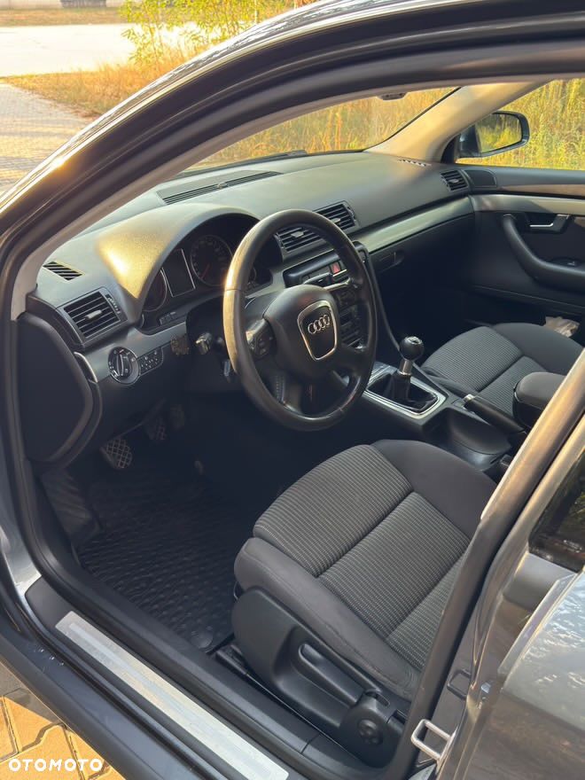 Audi A4 Avant 2.0 TDI - 6