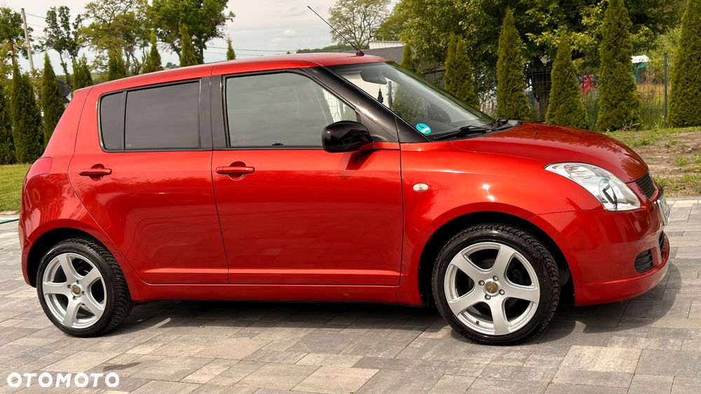 Suzuki Swift 1.3 Limited 25 - 6