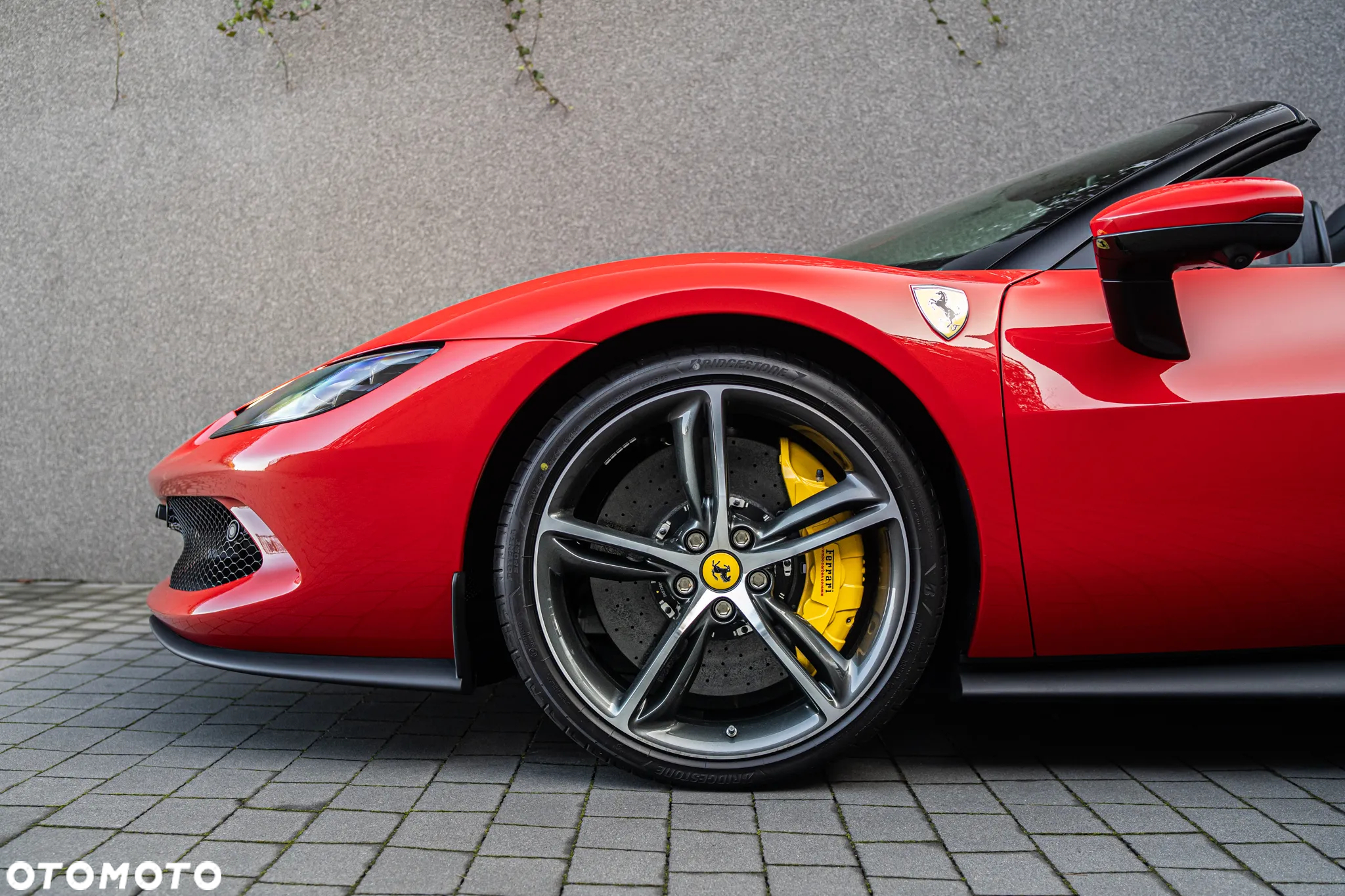 Ferrari 296 GTS - 10
