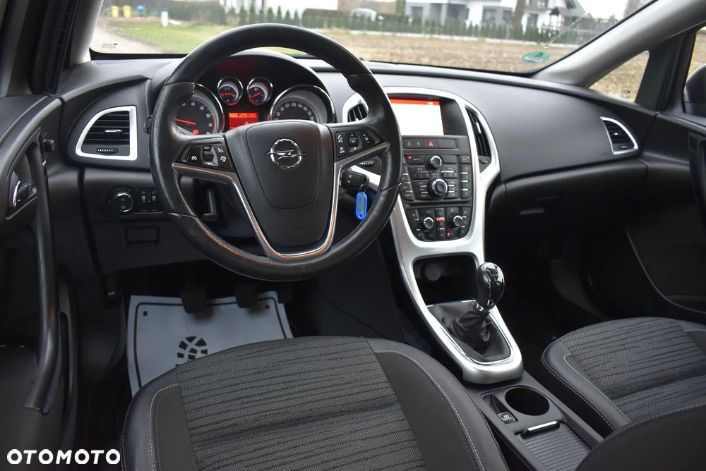 Opel Astra 1.4 Turbo Cosmo - 32