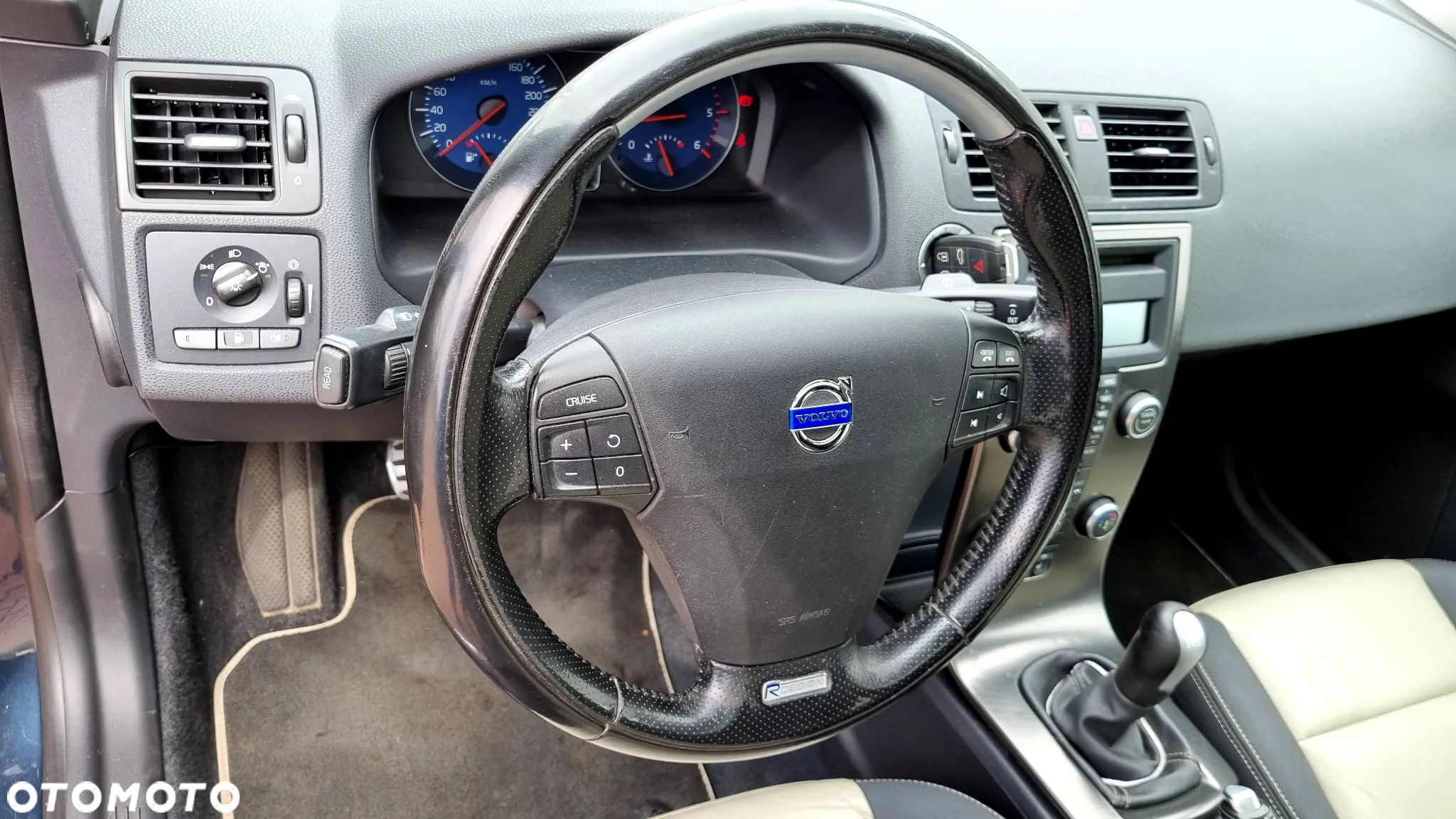 Volvo S40 D4 R-Design - 21