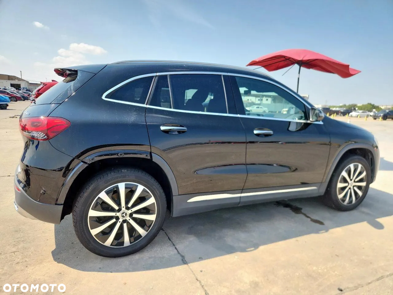 Mercedes-Benz GLA 250 4-Matic - 2
