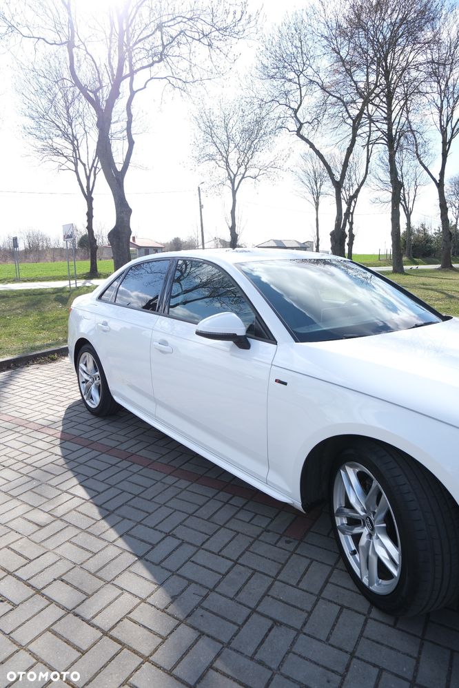 Audi A4 Limousine - 4