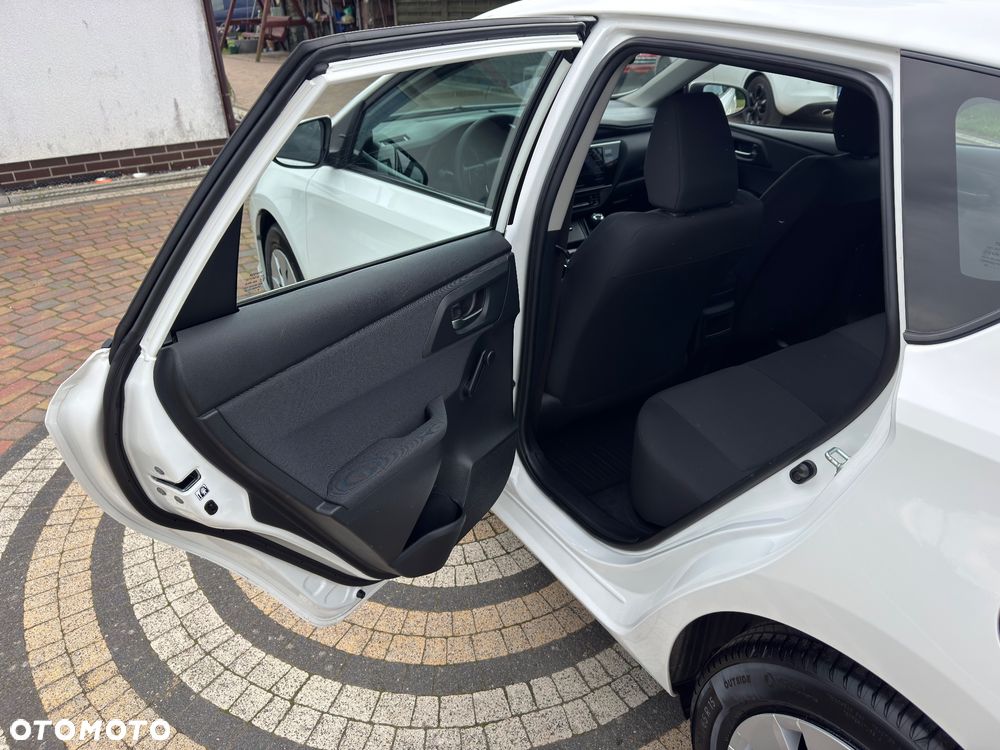 Toyota Auris 1.33 VVT-i Active - 20