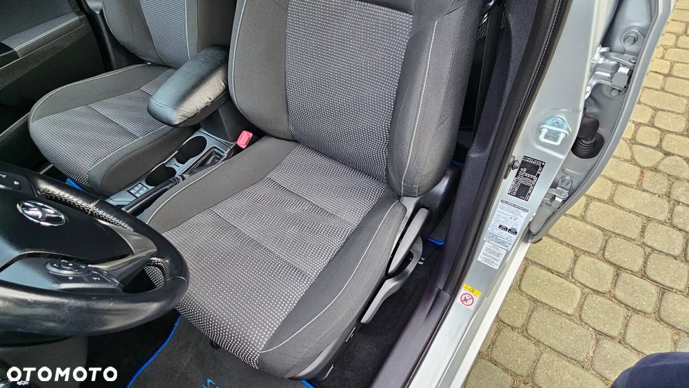 Toyota Auris - 16