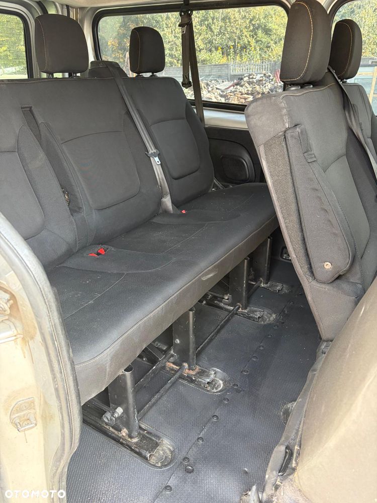 Renault Trafic - 10